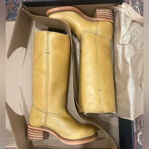 FRYE CAMPUS 14L BANANA BOOTS
